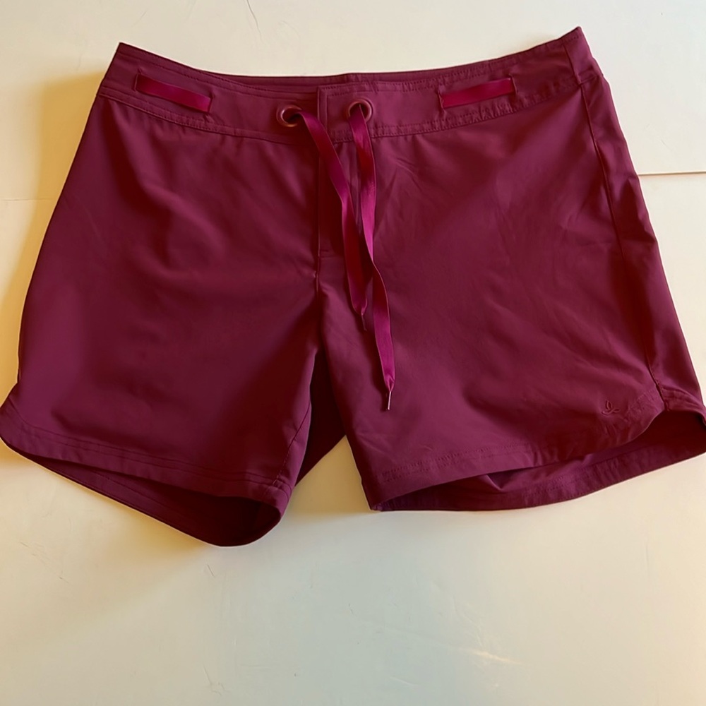 Prana Women's Magenta Athletic Shorts NWOT Size M